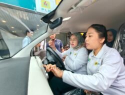 PLN Mataram Genjot Edukasi Kendaraan Listrik, Peserta Jajal Langsung
